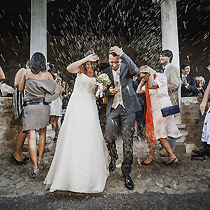 Matrimonio | L'uscita degli sposi | foto di Stefano Gruppo