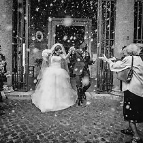 Matrimonio | L'uscita degli sposi | foto di Stefano Gruppo