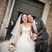 Matrimonio | L'uscita degli sposi | foto di Stefano Gruppo