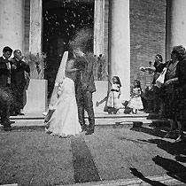 Matrimonio | L'uscita degli sposi | foto di Stefano Gruppo