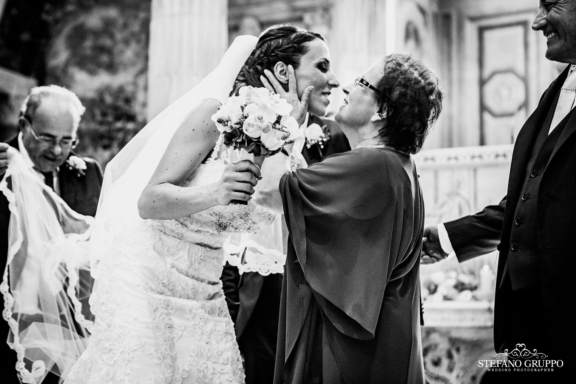 Matrimonio | L'uscita degli sposi | foto di �Stefano Gruppo