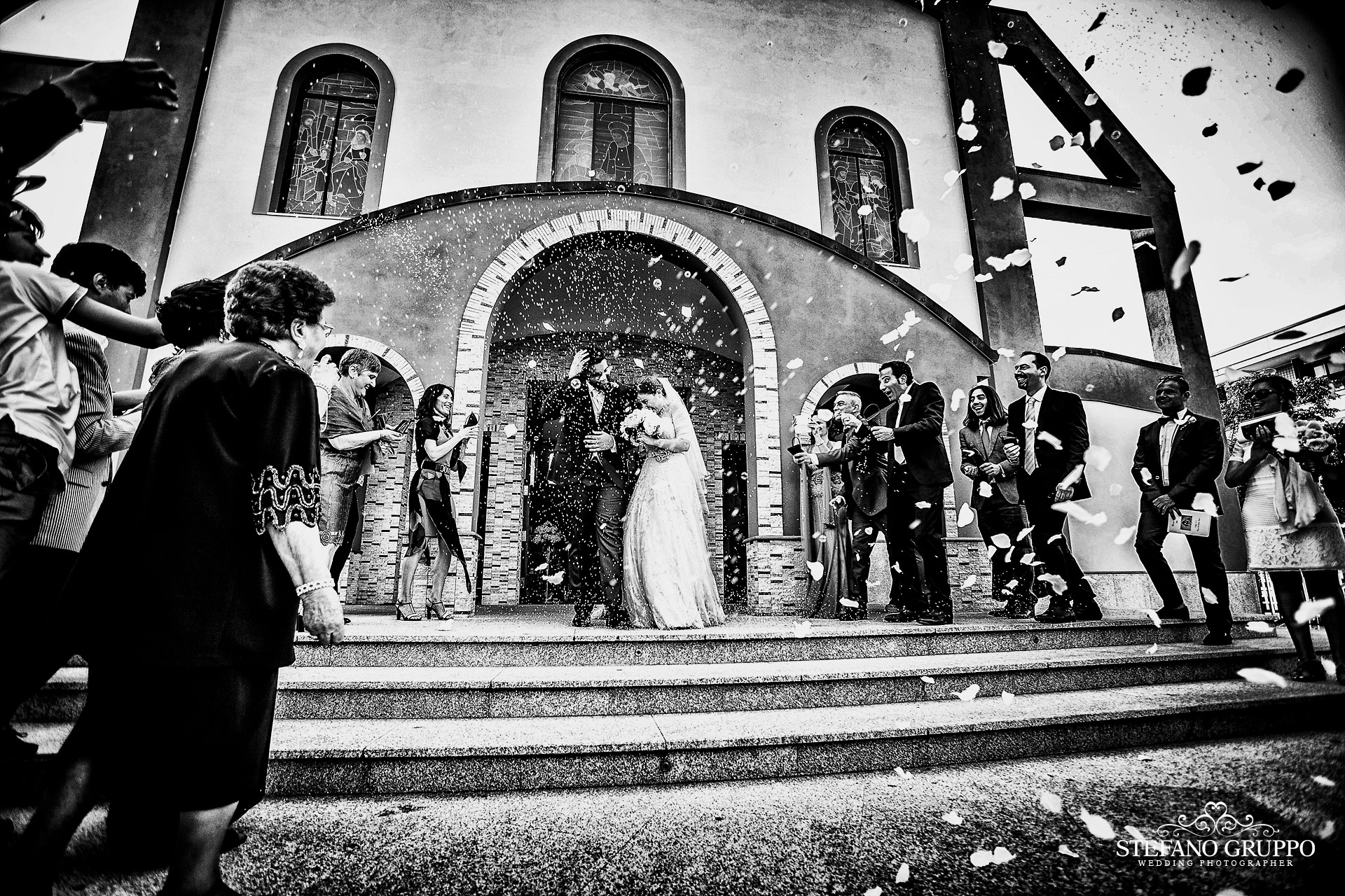 Matrimonio | L'uscita degli sposi | foto di �Stefano Gruppo