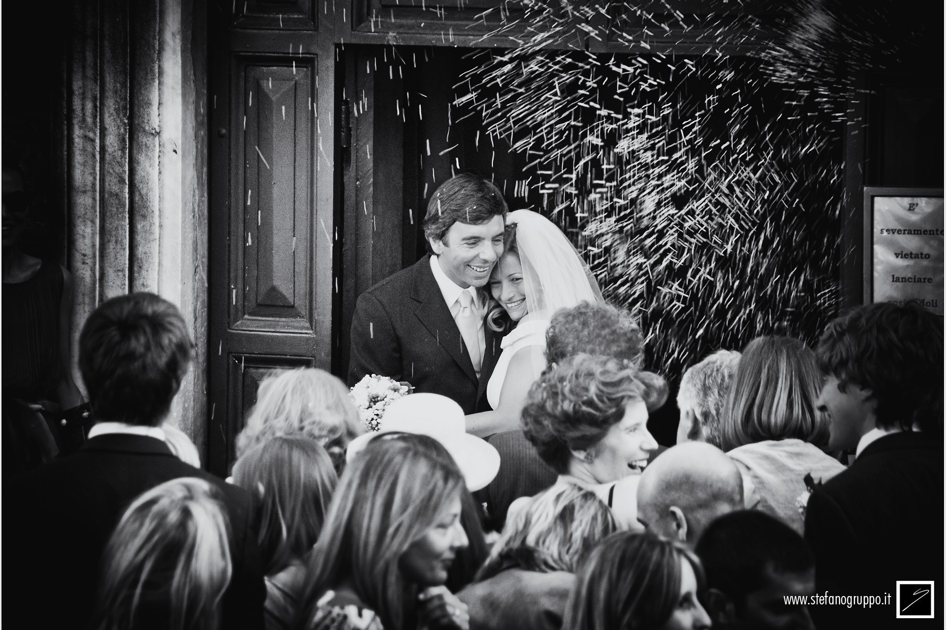 Matrimonio | L'uscita degli sposi | foto di �Stefano Gruppo