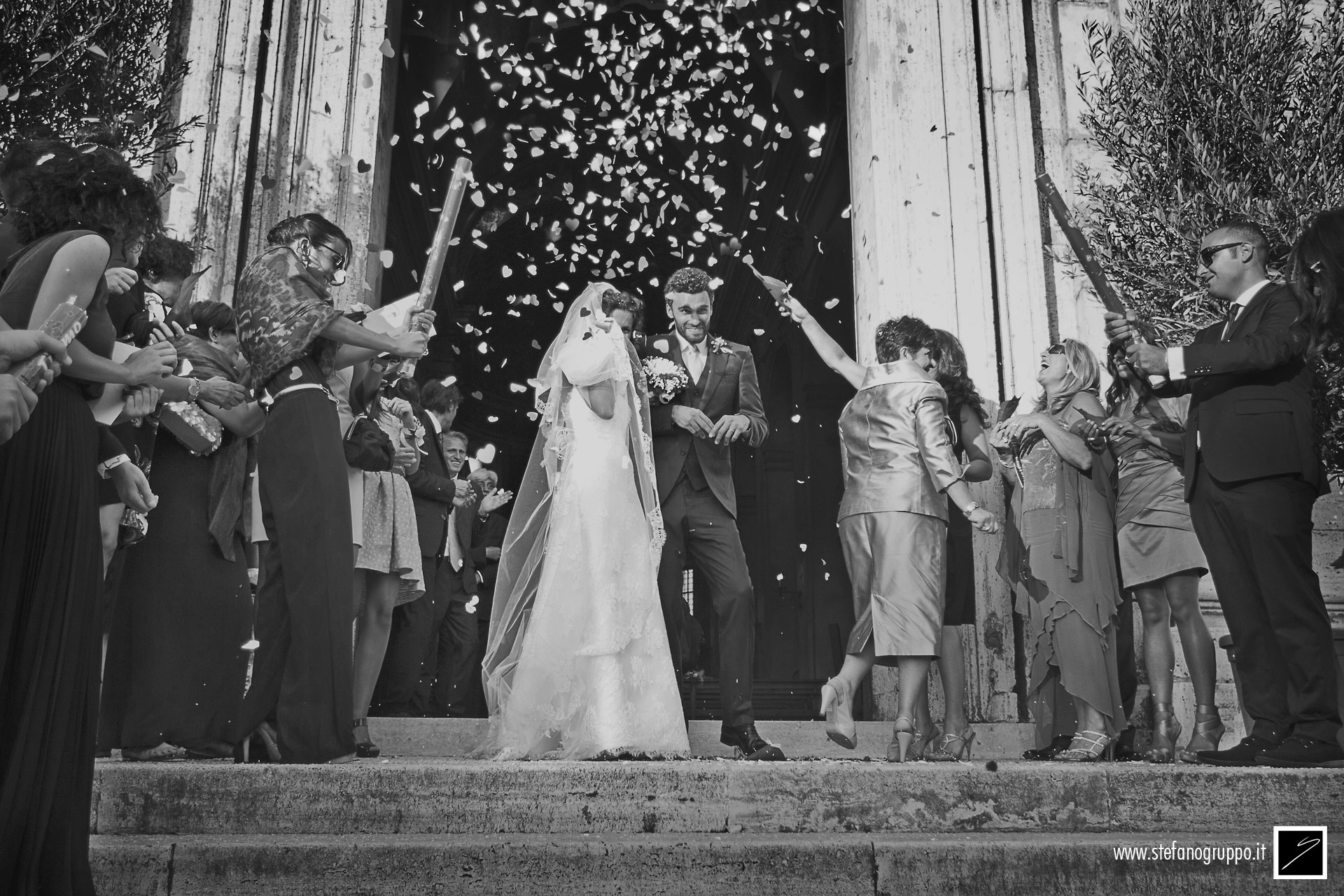 Matrimonio | L'uscita degli sposi | foto di �Stefano Gruppo