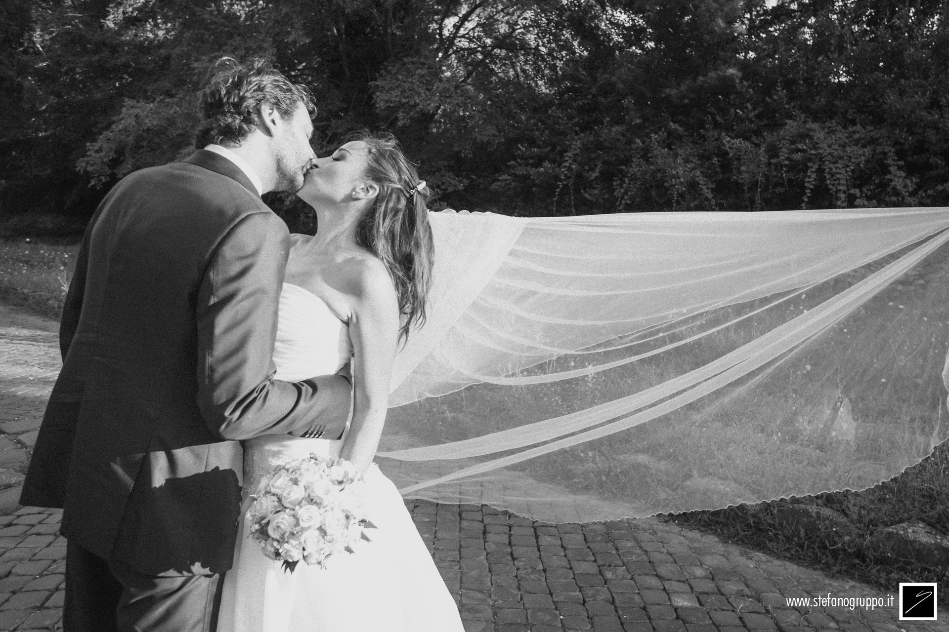 Matrimonio | La passeggiata | foto di �Stefano Gruppo