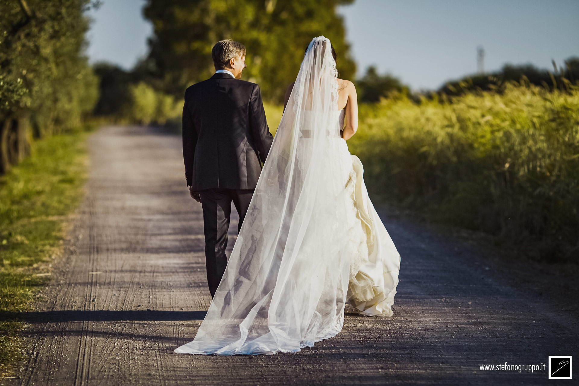 Matrimonio | La passeggiata | foto di �Stefano Gruppo