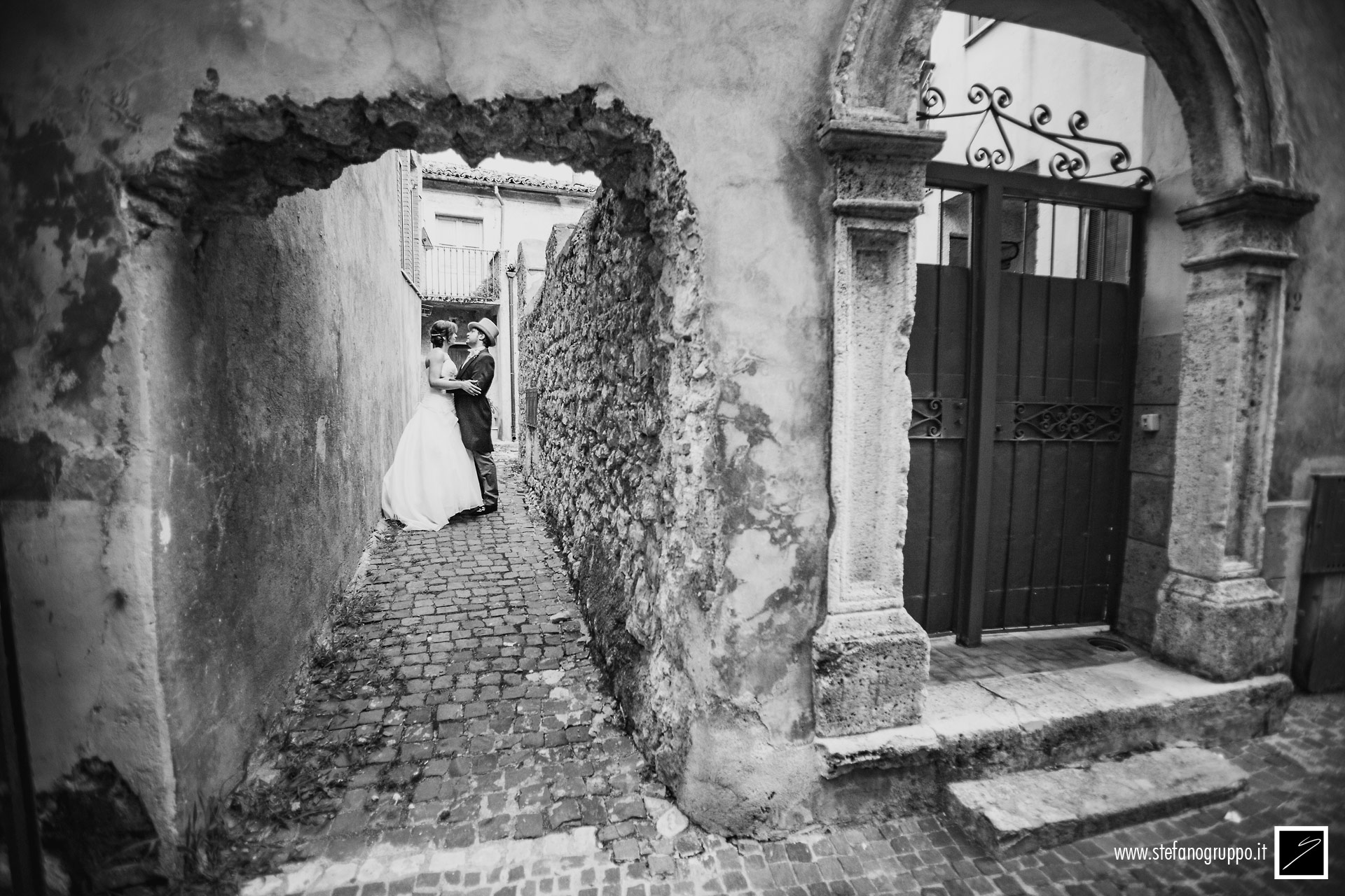 Matrimonio | La passeggiata | foto di �Stefano Gruppo